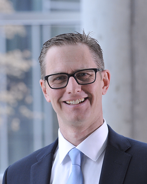 Dr. Ryan Van Lieshout, MD, PhD